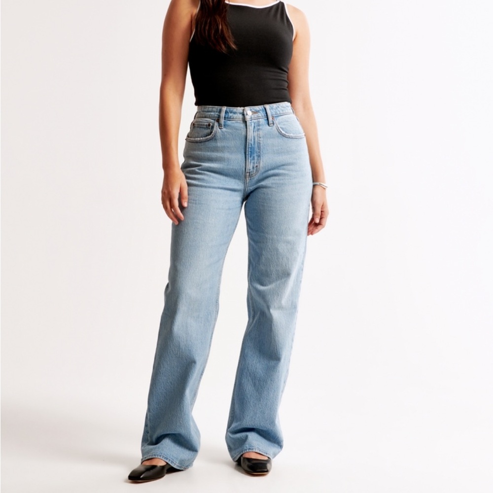 Abercrombie & Fitch 90s Relaxed Jeans